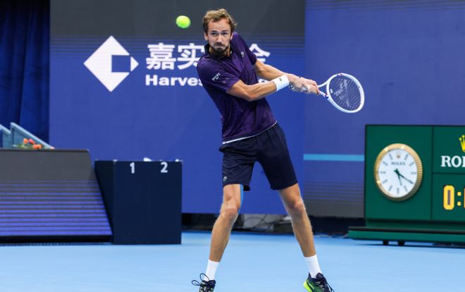 世界网球队碾压澳大利亚网球队,梅德韦杰夫爆发神勇 世界网球队碾压澳大利亚网球队,梅德韦杰夫爆发神勇