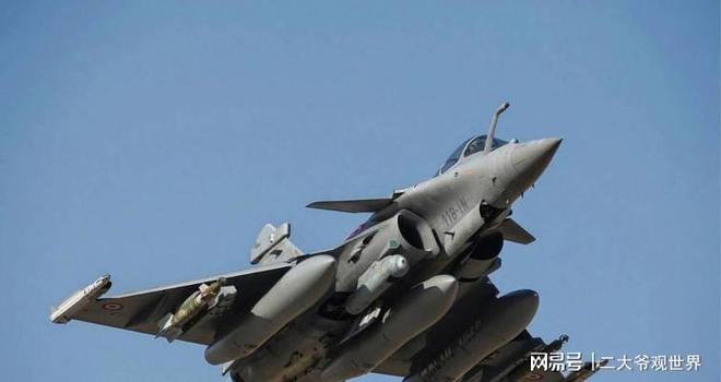 开云体育app-法国羽毛球队强势印尼羽毛球队，辛杜三分雨点燃全场