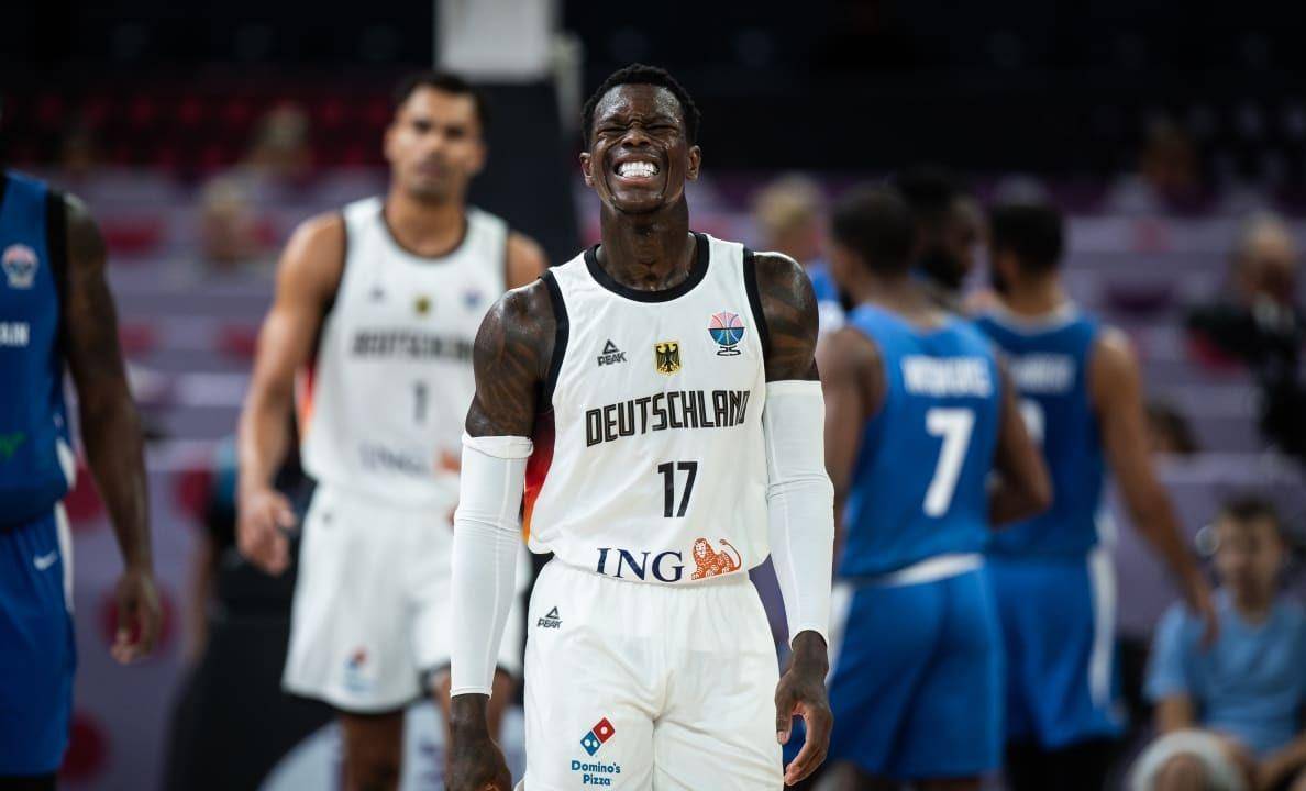 雄鹿B队爆冷塞尔维亚男篮，瓦兰丘纳斯制霸全场