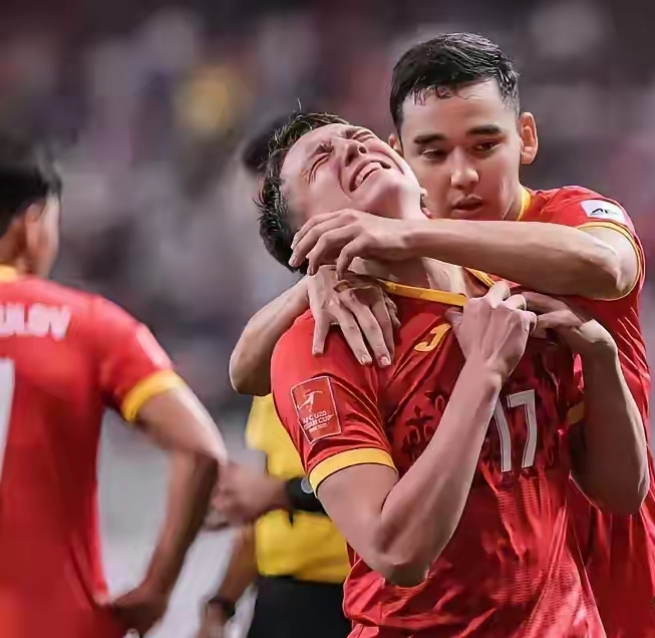 开云体育-包含连胜势头难挡！足球豪取十连胜的词条