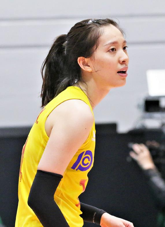 开云体育官网-丹麦女排奋力拼搏，终取胜利