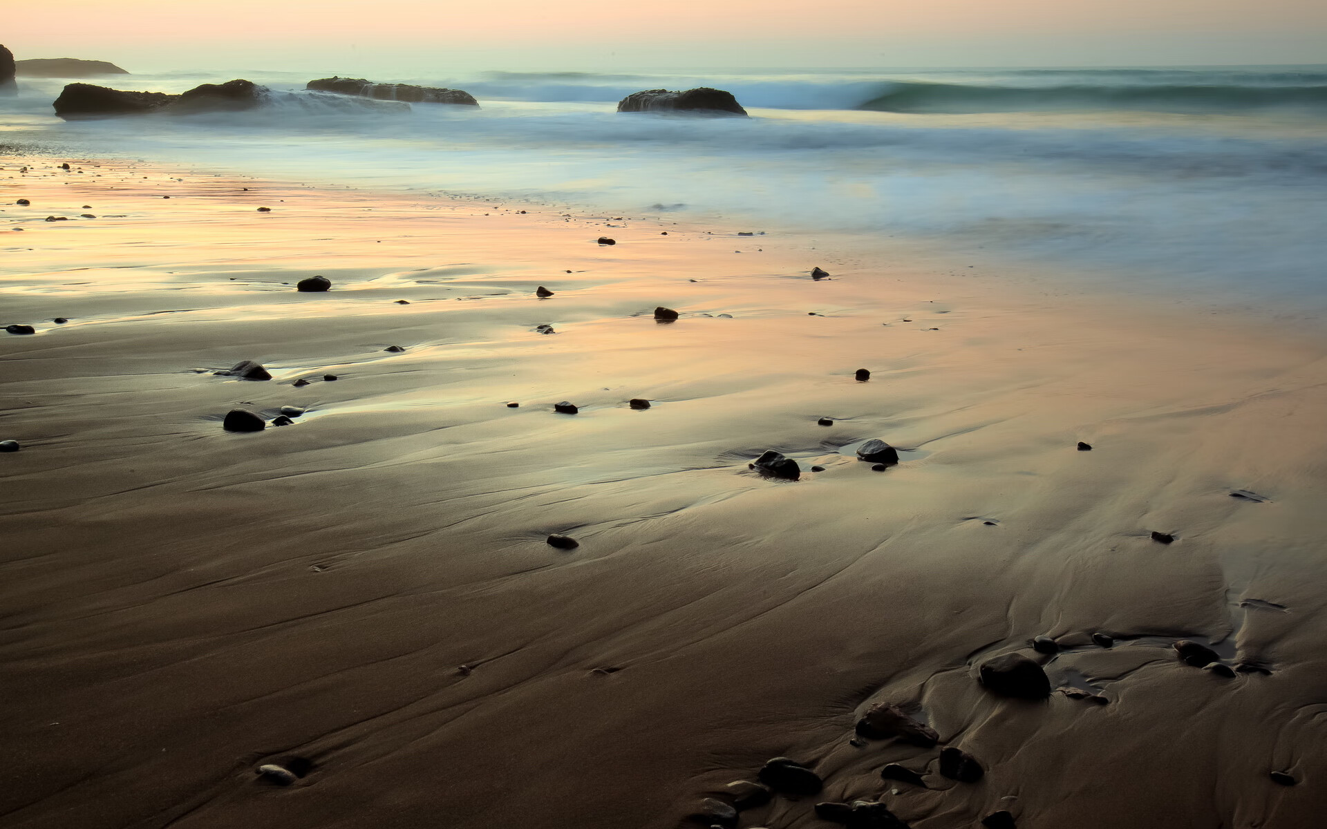 黄喜灿爆发引领韩国锋线革命，澳大利亚足球哲学碾压伊拉克的背后启示